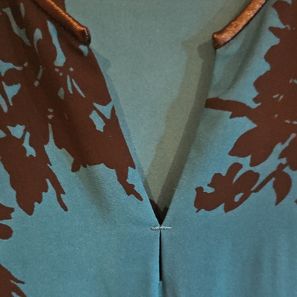 Dex Teal and Black Floral V-Neck Long Sleeve Blouse - Picture 7 of 12